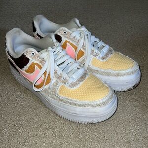 NIKE AIR FORCE 1 TEAR-AWAY FAUNA BROWN/ARTIC PUNCH PALE-VANILLA